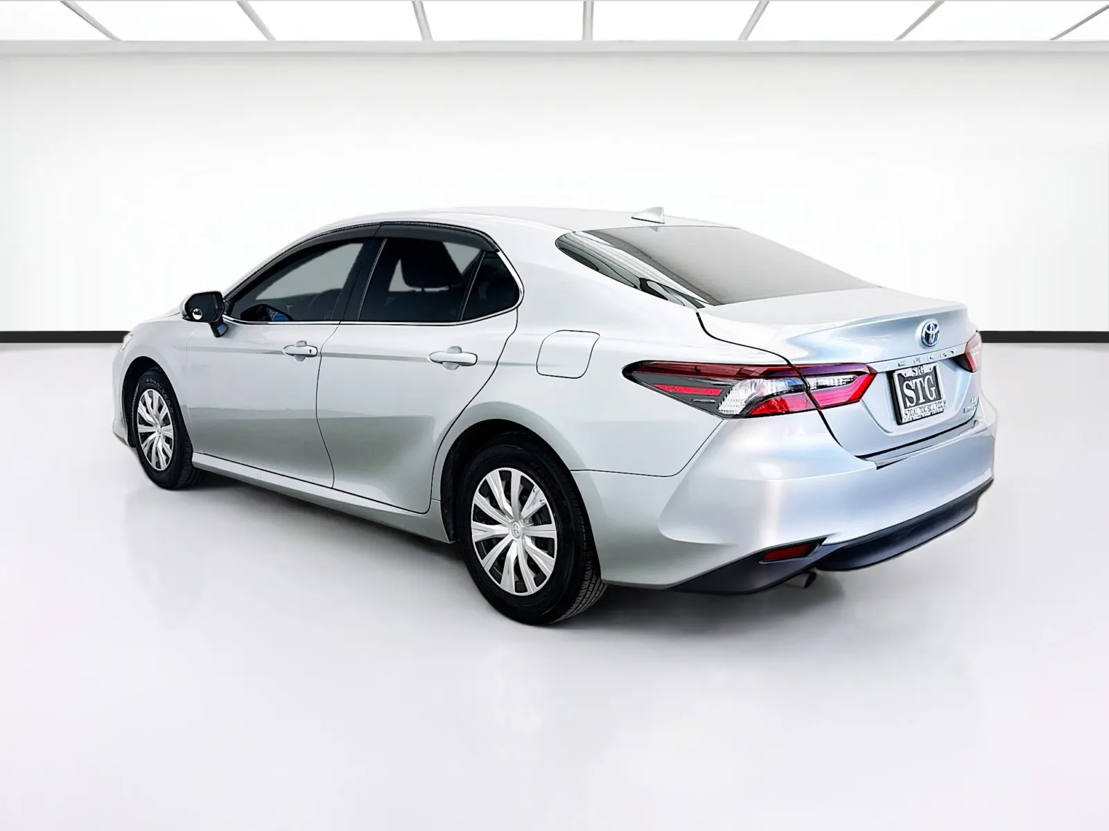Toyota Camry photo 6