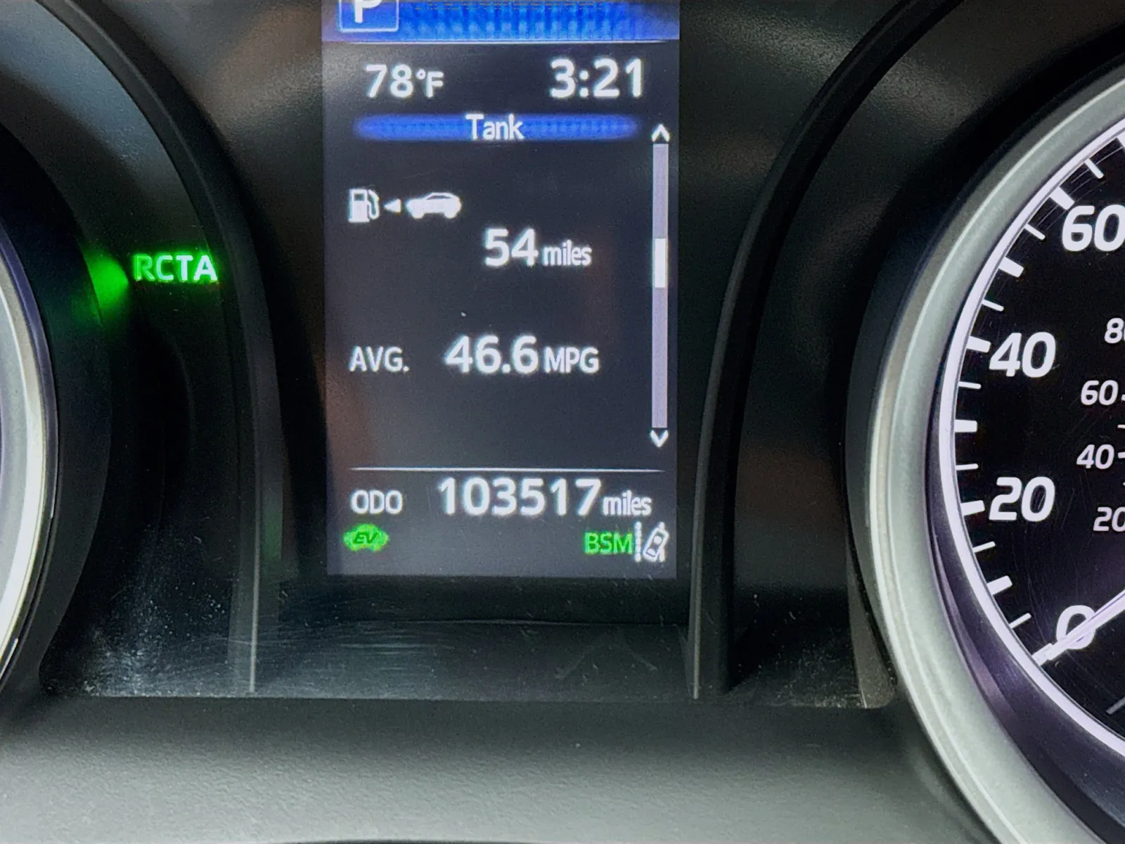 Toyota Camry photo 8