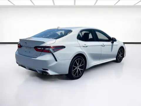 More photos of 2023 Toyota Camry SE at KarGenie, CA