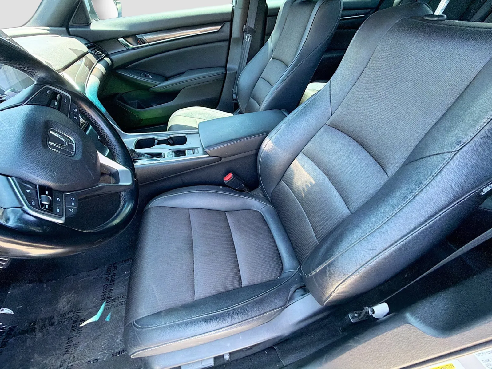 Honda Accord photo 11