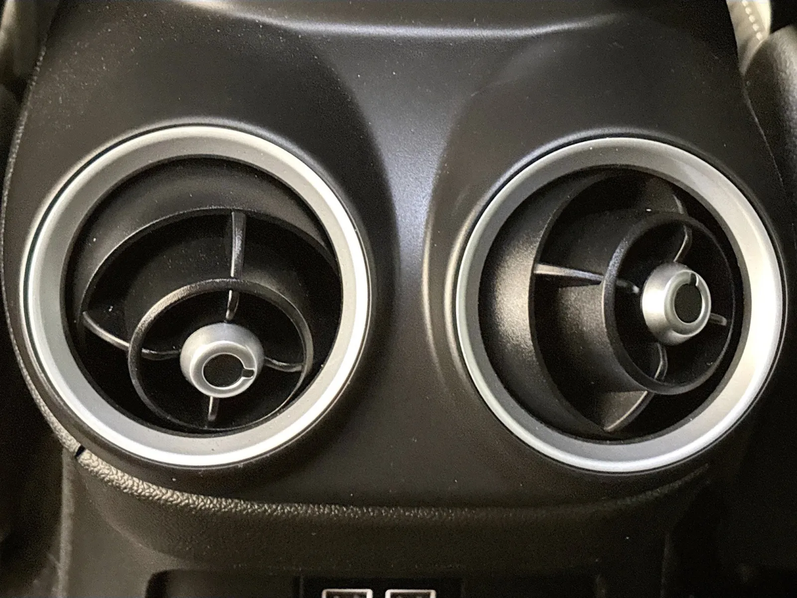 2018 Alfa Romeo Stelvio Base - Photo 14