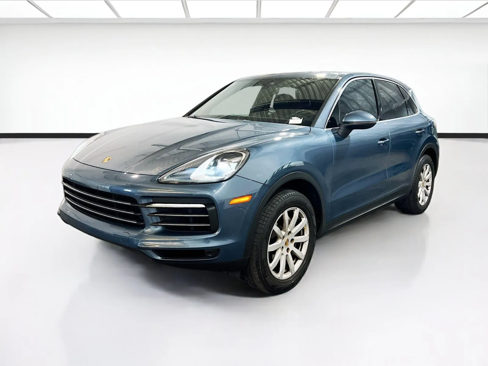 Blue 2019 Porsche Cayenne Base w/Premium Package for sale in Fontana, CA