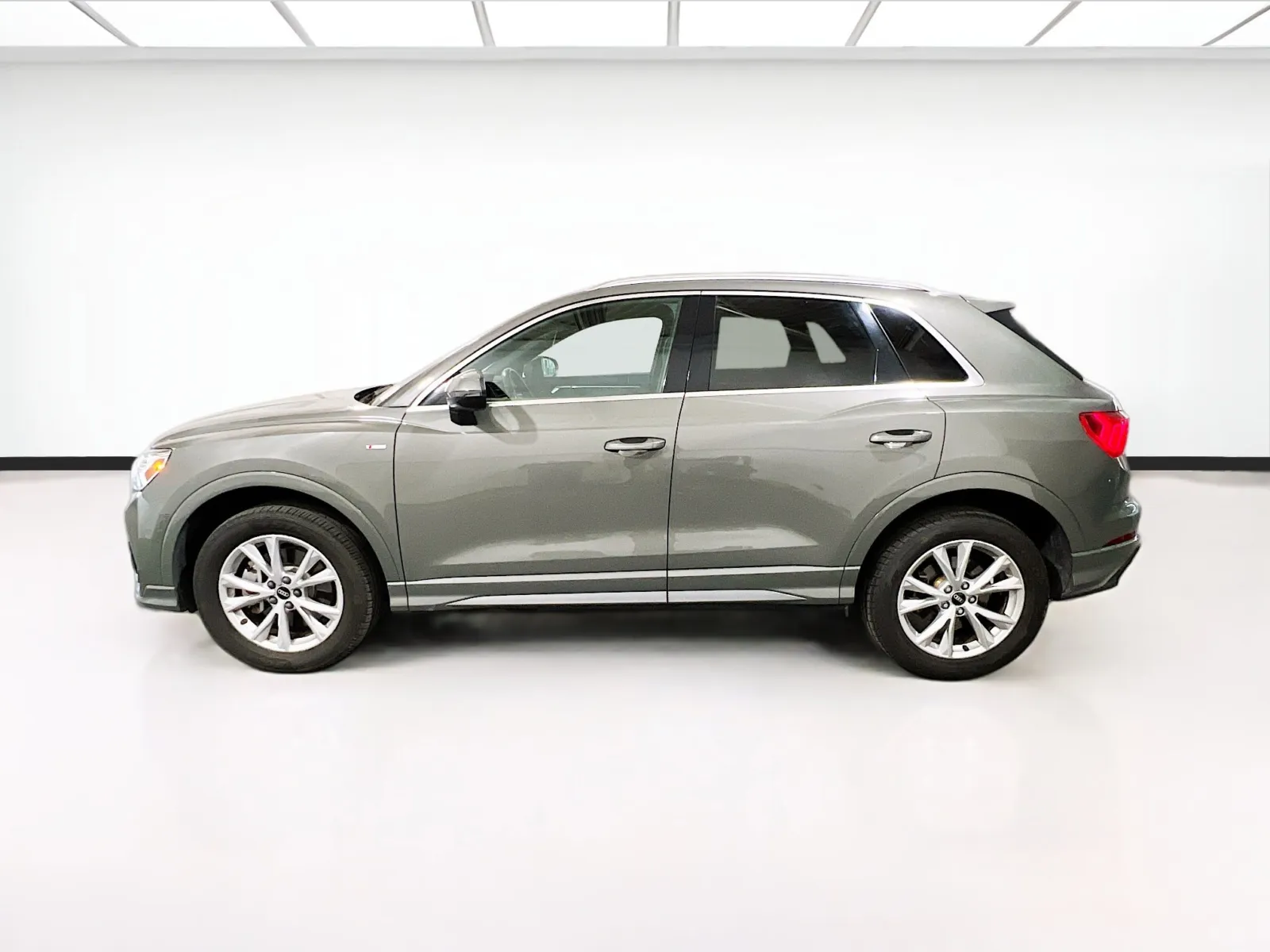 2023 Audi Q3 S Line Premium - Photo 23
