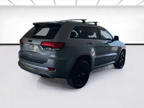 More photos of 2016 Jeep Grand Cherokee High Altitude at KarGenie, CA