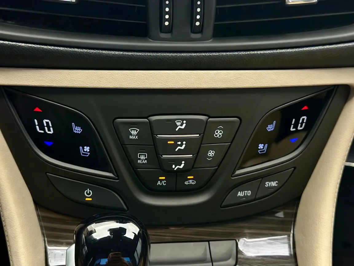 2019 Buick Envision Premium II - Photo 10
