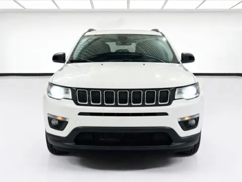 Photos of 2023 Jeep Cherokee Altitude Lux for sale in Fontana, CA at KarGenie
