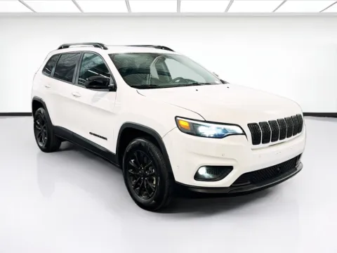 Another view of 2023 Jeep Cherokee Altitude for sale in Fontana, CA at KarGenie