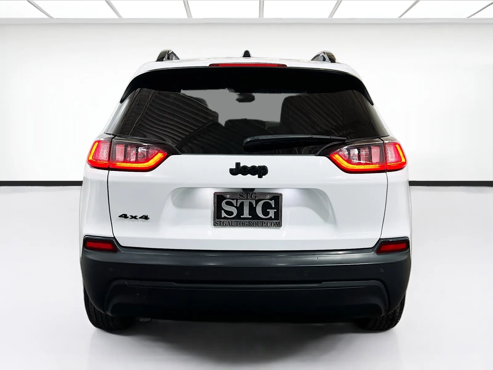Jeep Cherokee photo 5