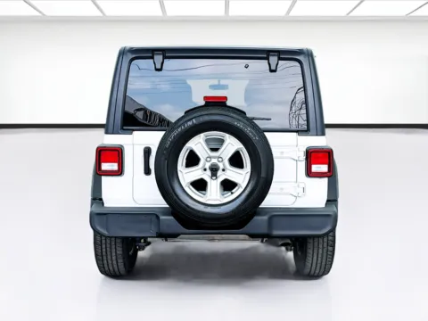 More photos of 2020 Jeep Wrangler Unlimited Unlimited Sport S at KarGenie, CA