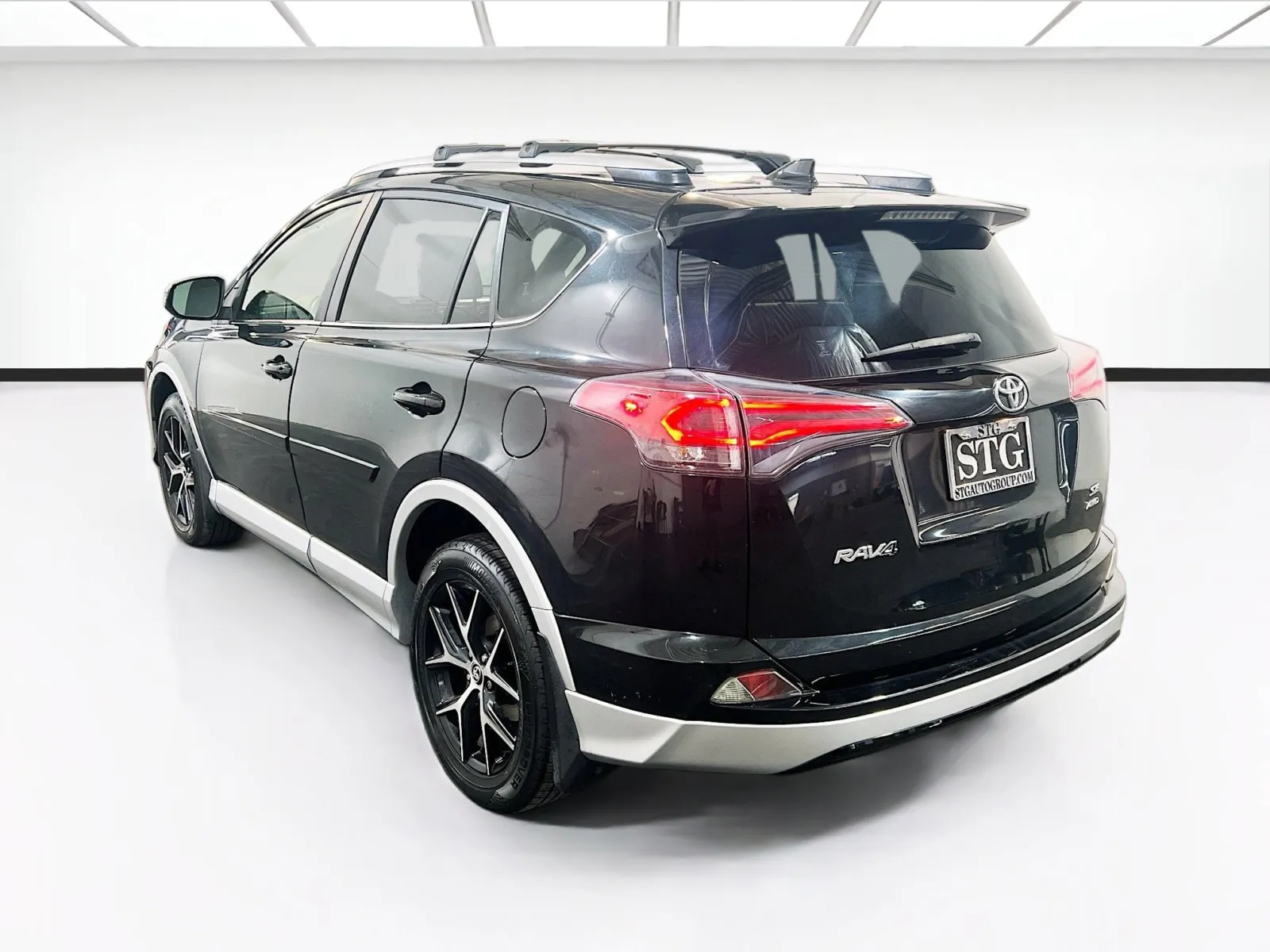 Toyota RAV4 photo 6