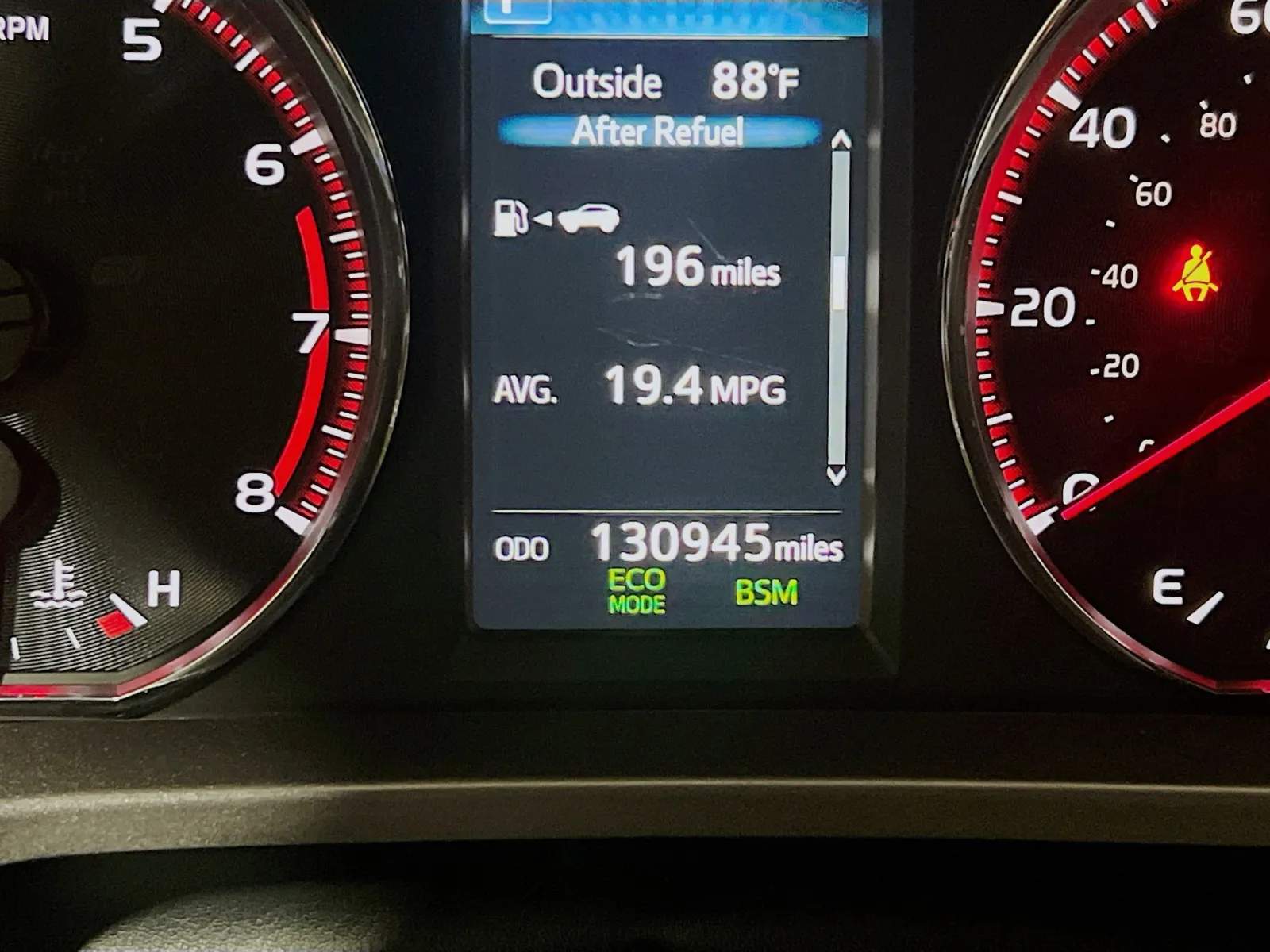 Toyota RAV4 photo 8