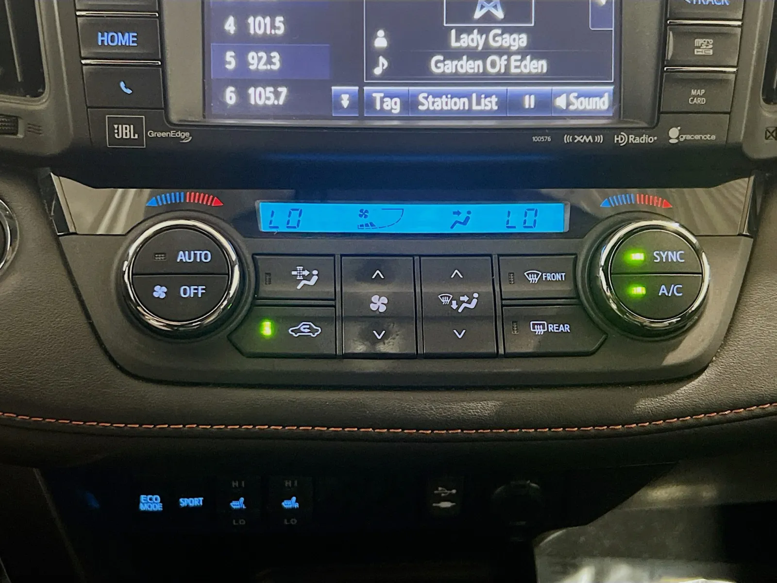Toyota RAV4 photo 11