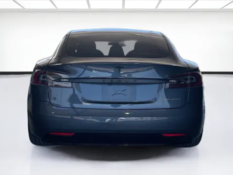 More photos of 2020 Tesla Model S Long Range Plus at KarGenie, CA