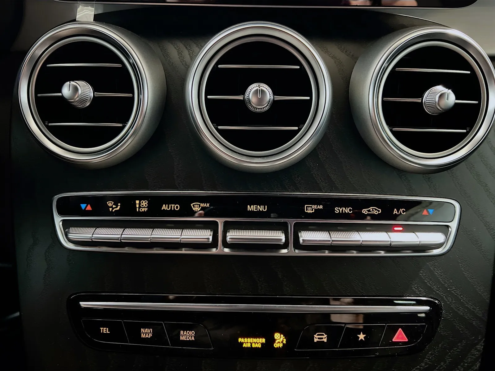 Mercedes-Benz GLC photo 11