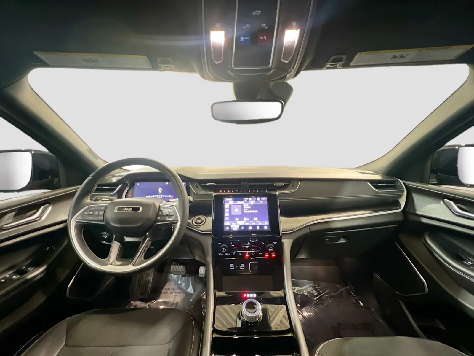 2022 Jeep Grand Cherokee L Altitude | CarEdge | CarEdge