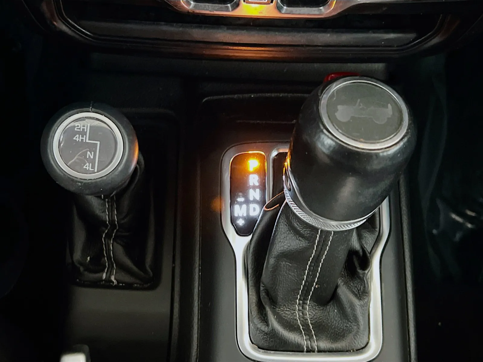 Jeep Wrangler photo 13