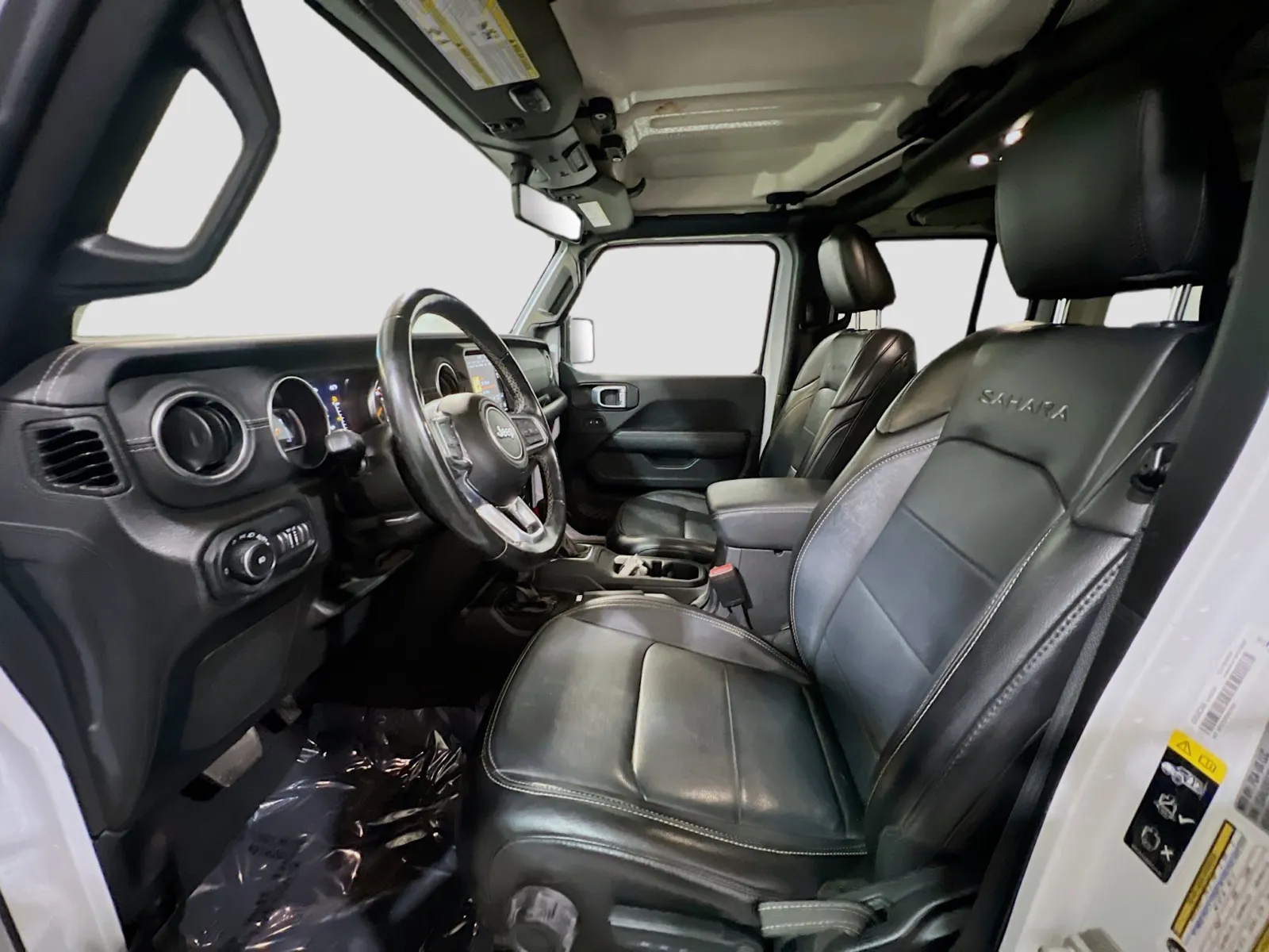 Jeep Wrangler photo 15