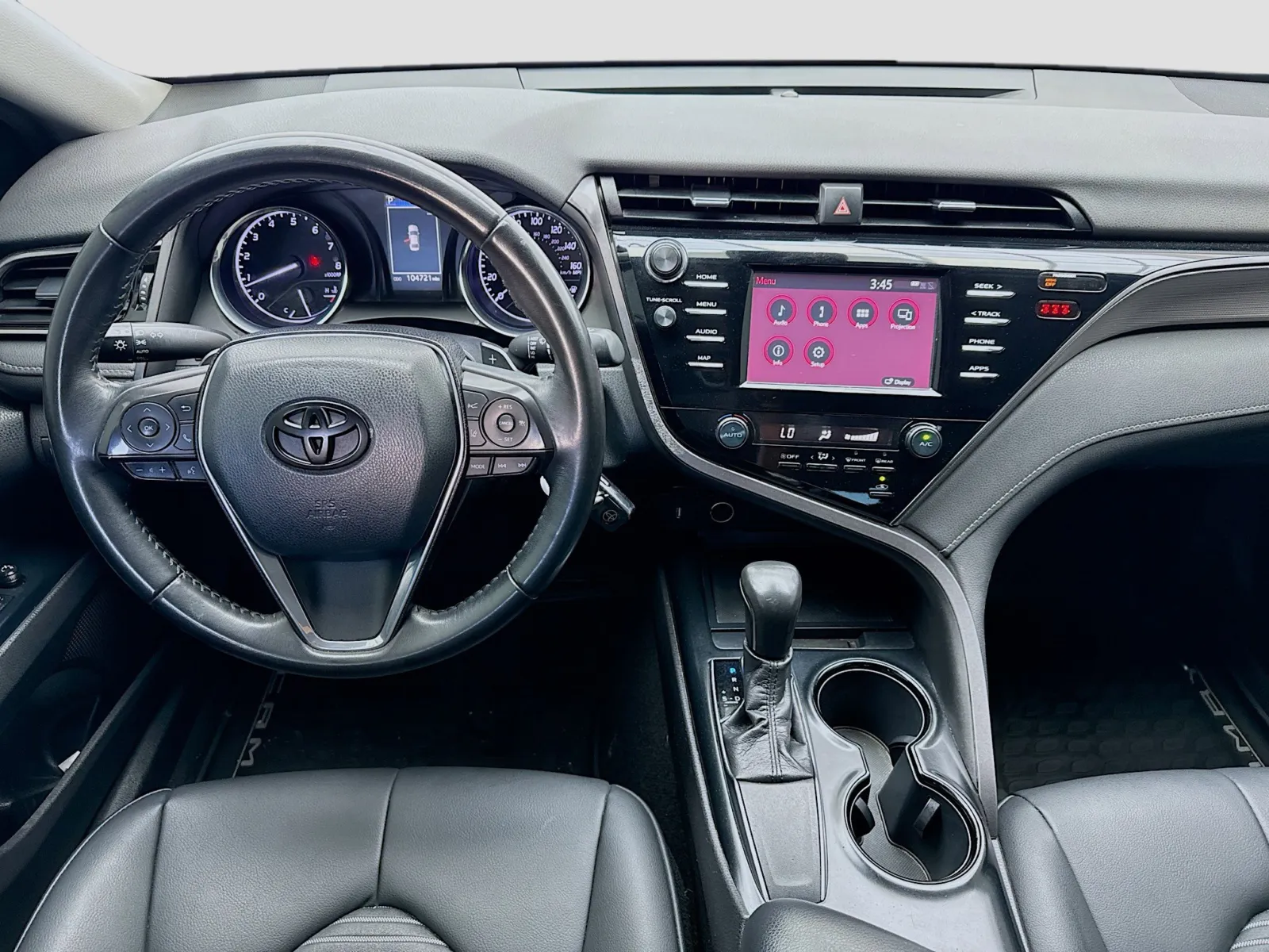Toyota Camry photo 14