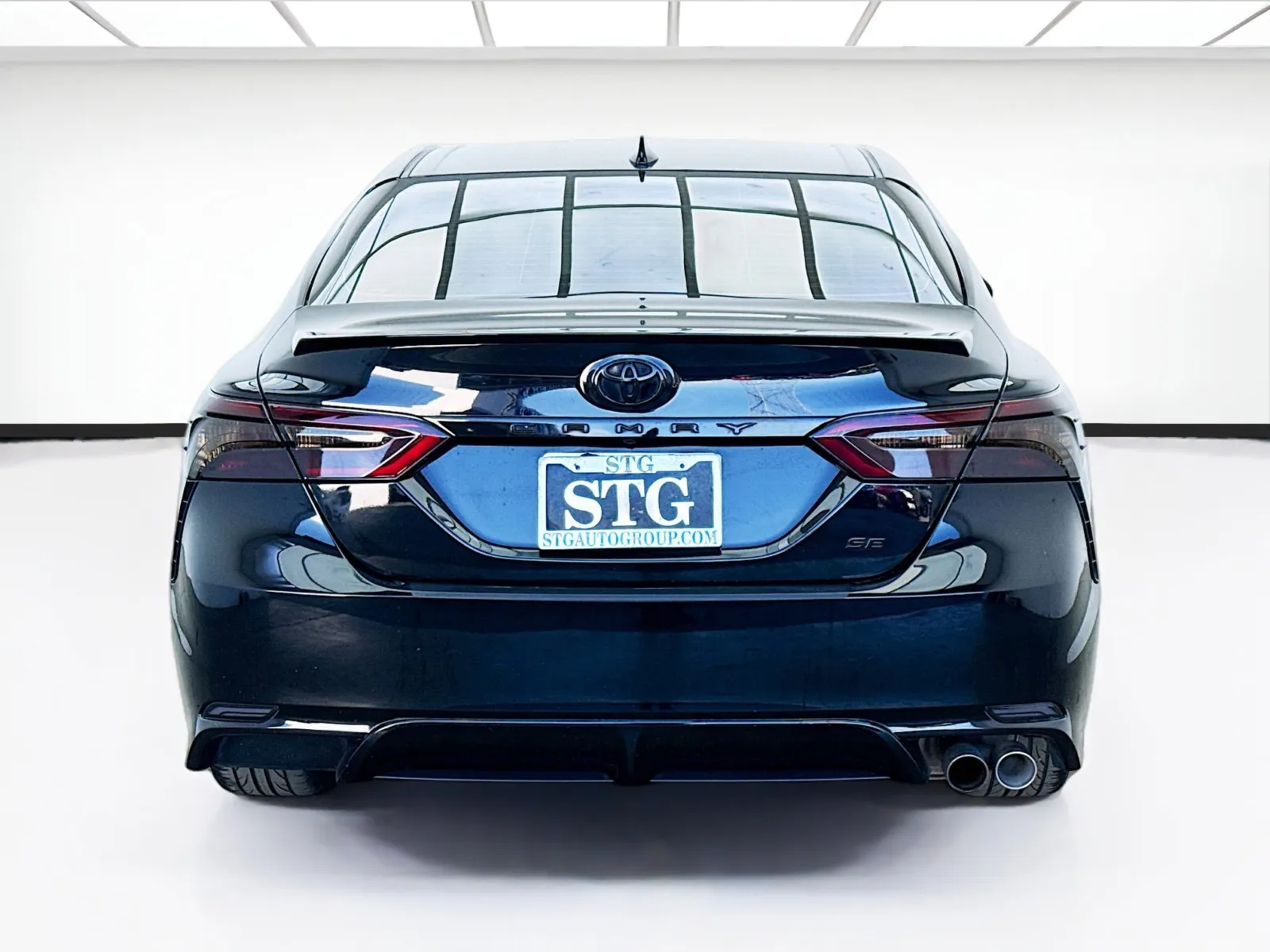 Toyota Camry photo 5