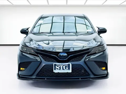 Photos of 2019 Toyota Camry SE for sale in Fontana, CA at KarGenie