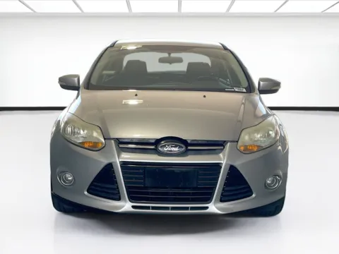 Photos of 2012 Ford Focus SEL for sale in Fontana, CA at KarGenie