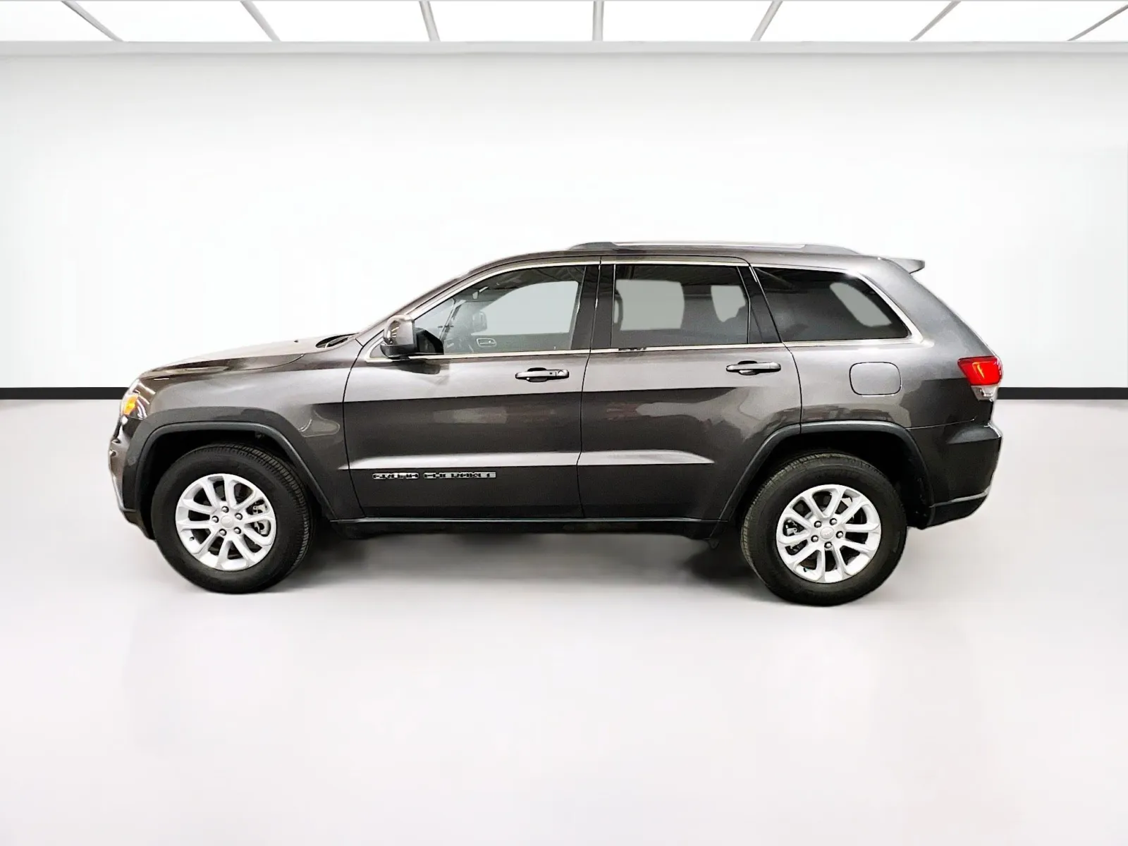 Jeep Grand Cherokee photo 22