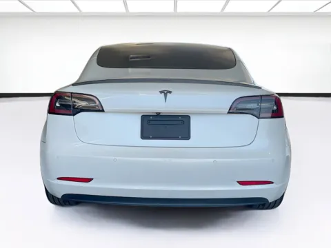 More photos of 2019 Tesla Model 3 Mid Range at KarGenie, CA