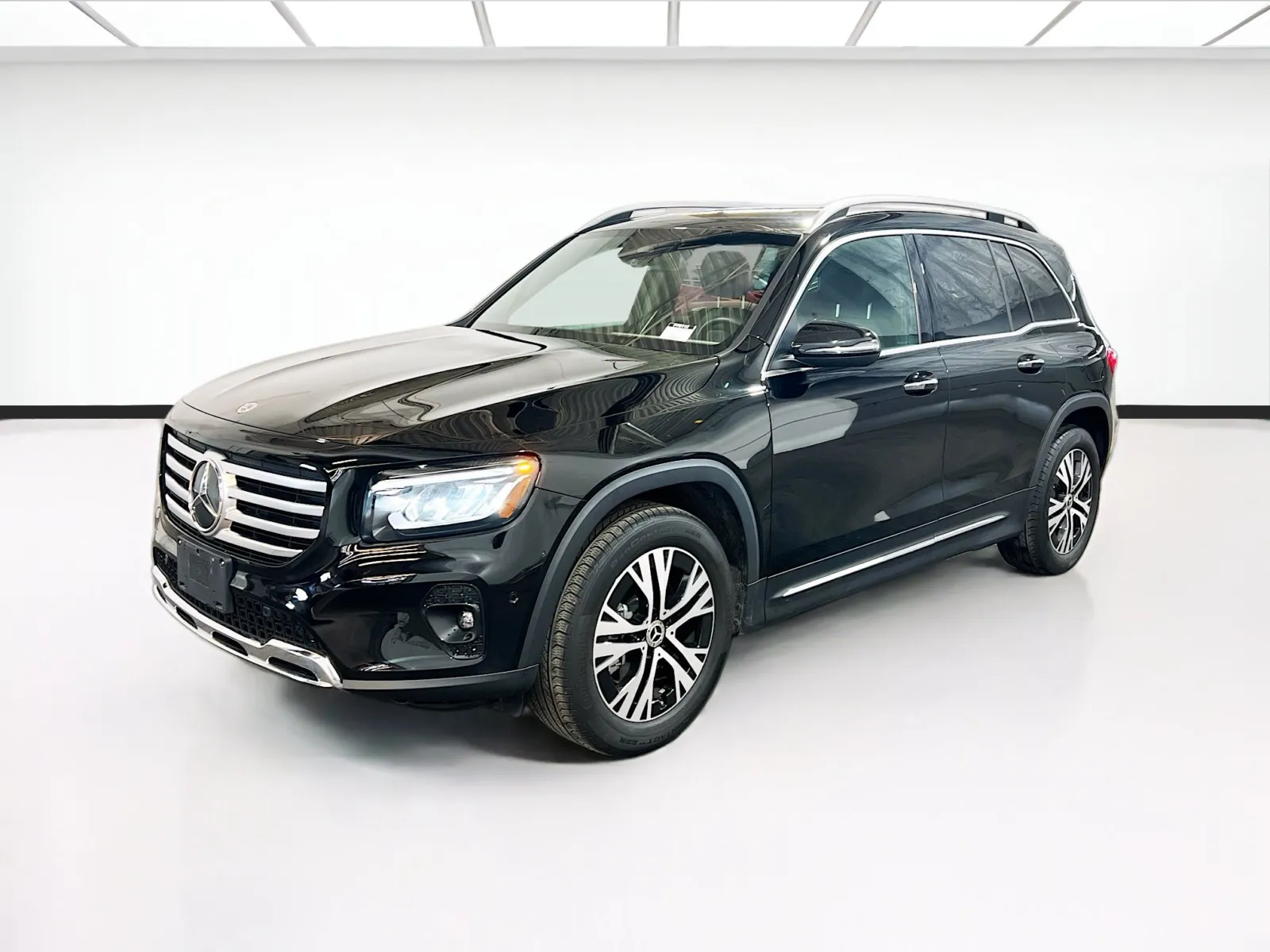 Black 2024 Mercedes-Benz GLB 250 for sale in Fontana, CA