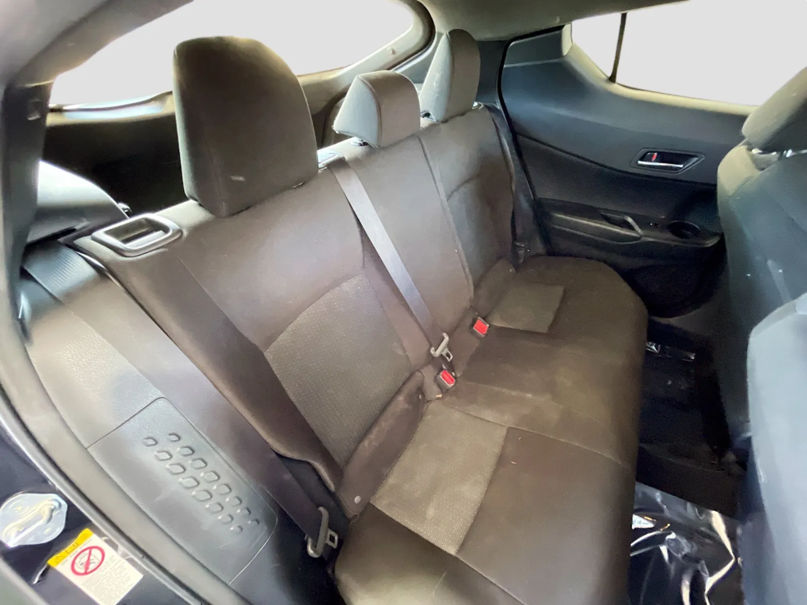 Toyota C-HR photo 15