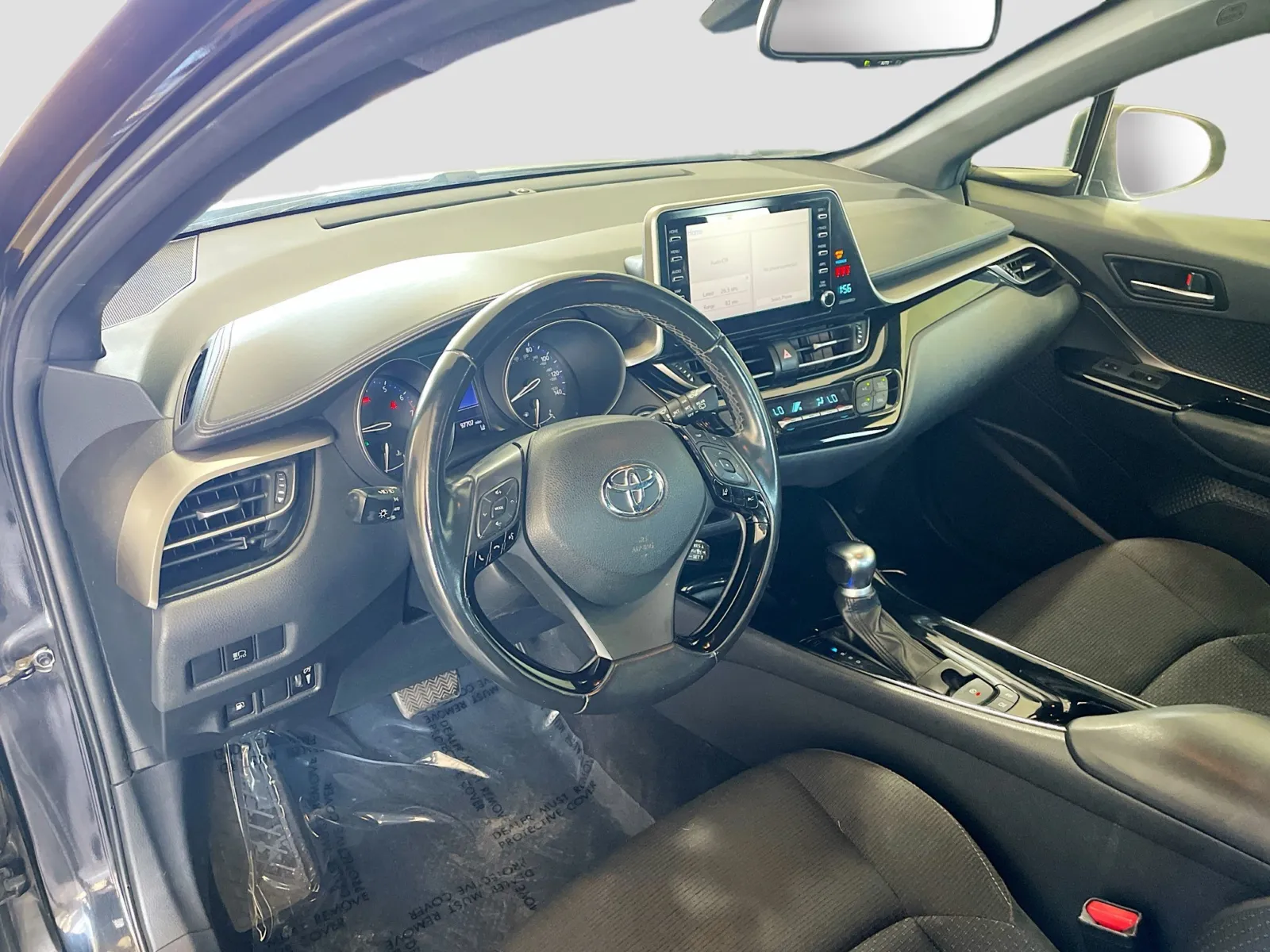 Toyota C-HR photo 7