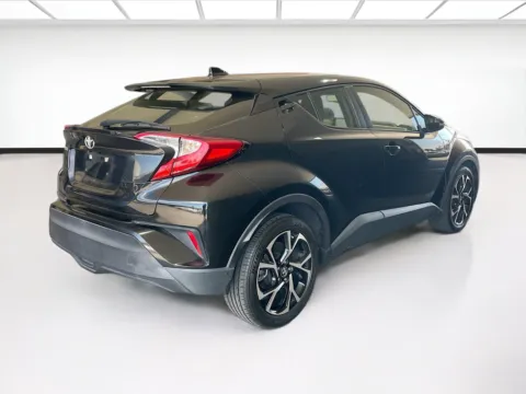 More photos of 2019 Toyota C-HR XLE at KarGenie, CA