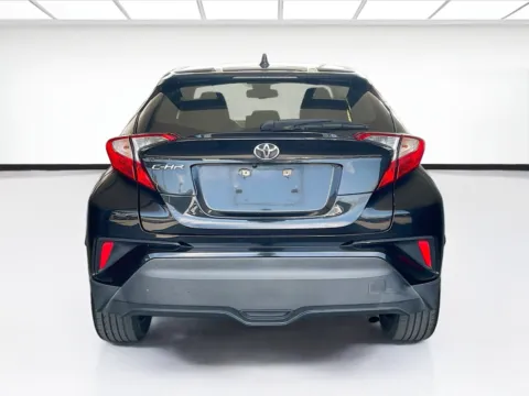More photos of 2019 Toyota C-HR XLE at KarGenie, CA