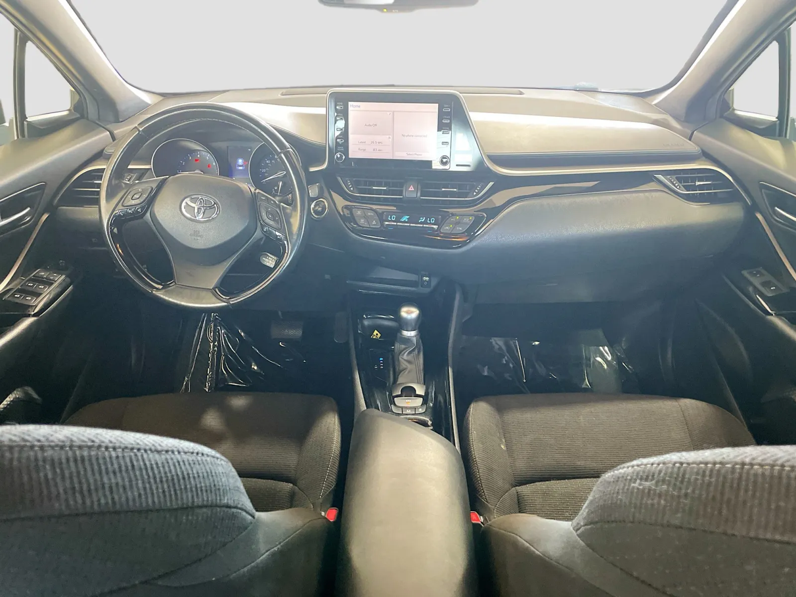 Toyota C-HR photo 13