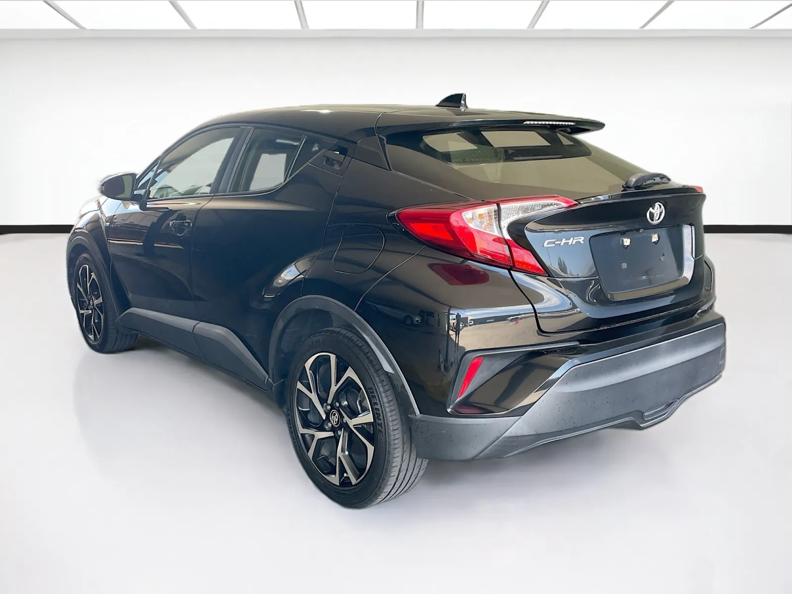 Toyota C-HR photo 6