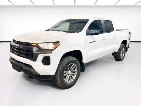 White 2023 Chevrolet Colorado LT for sale in Fontana, CA