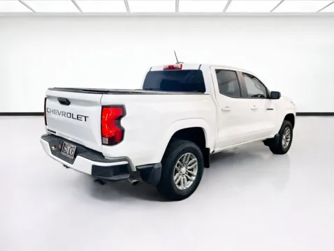 More photos of 2023 Chevrolet Colorado 2WD LT at KarGenie, CA