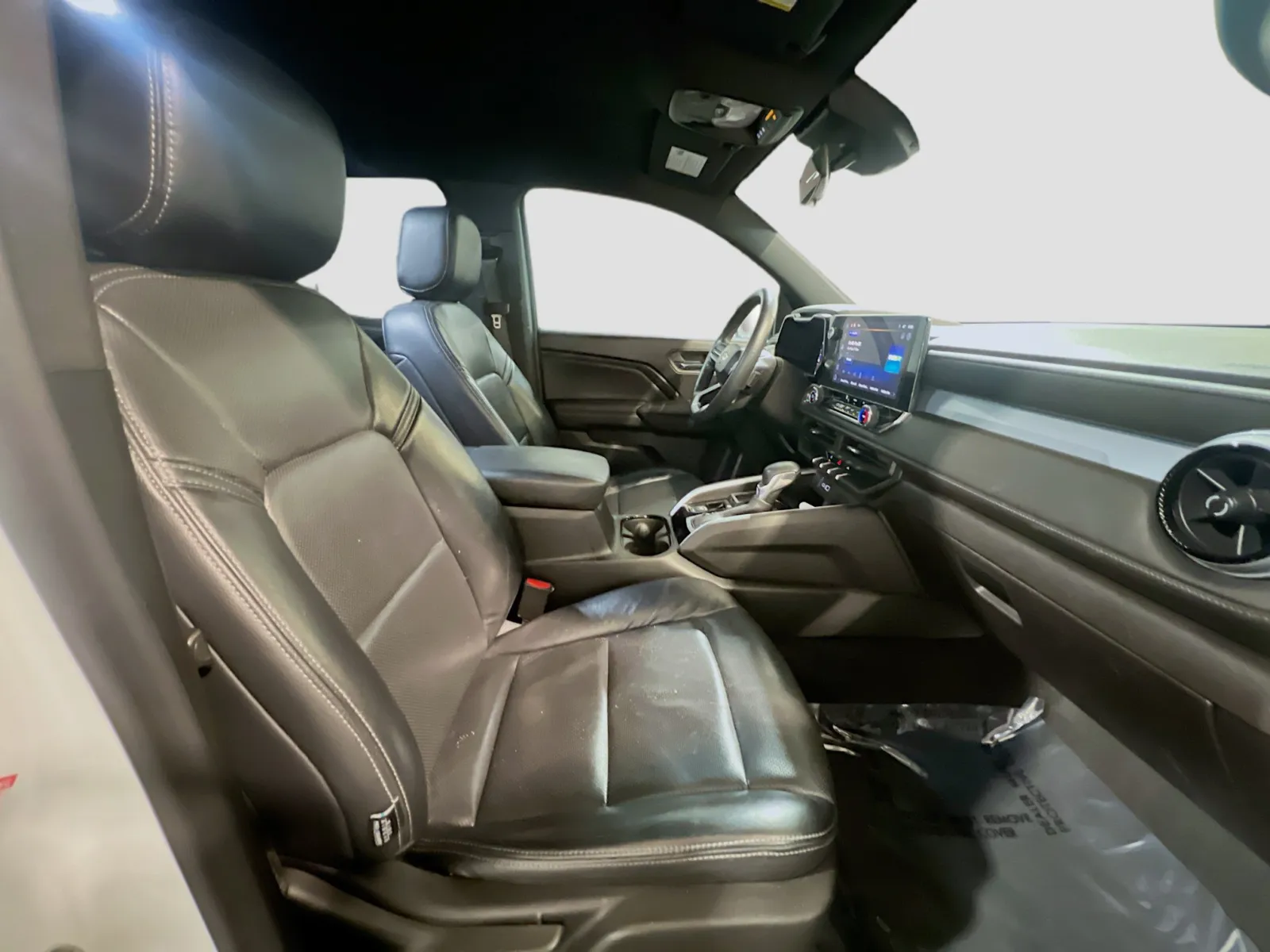 Chevrolet Colorado photo 19