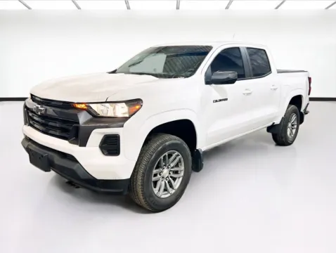 White 2023 Chevrolet Colorado 2WD LT for sale in Fontana, CA