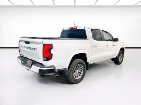 More photos of 2023 Chevrolet Colorado 2WD LT at KarGenie, CA