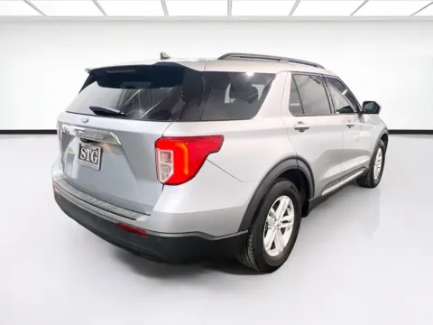 More photos of 2022 Ford Explorer XLT at KarGenie, CA