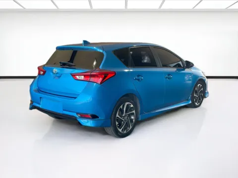 More photos of 2017 Toyota Corolla iM at KarGenie, CA