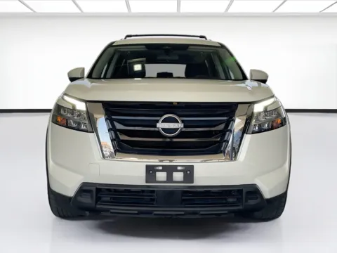 Photos of 2022 Nissan Pathfinder SV for sale in Fontana, CA at KarGenie