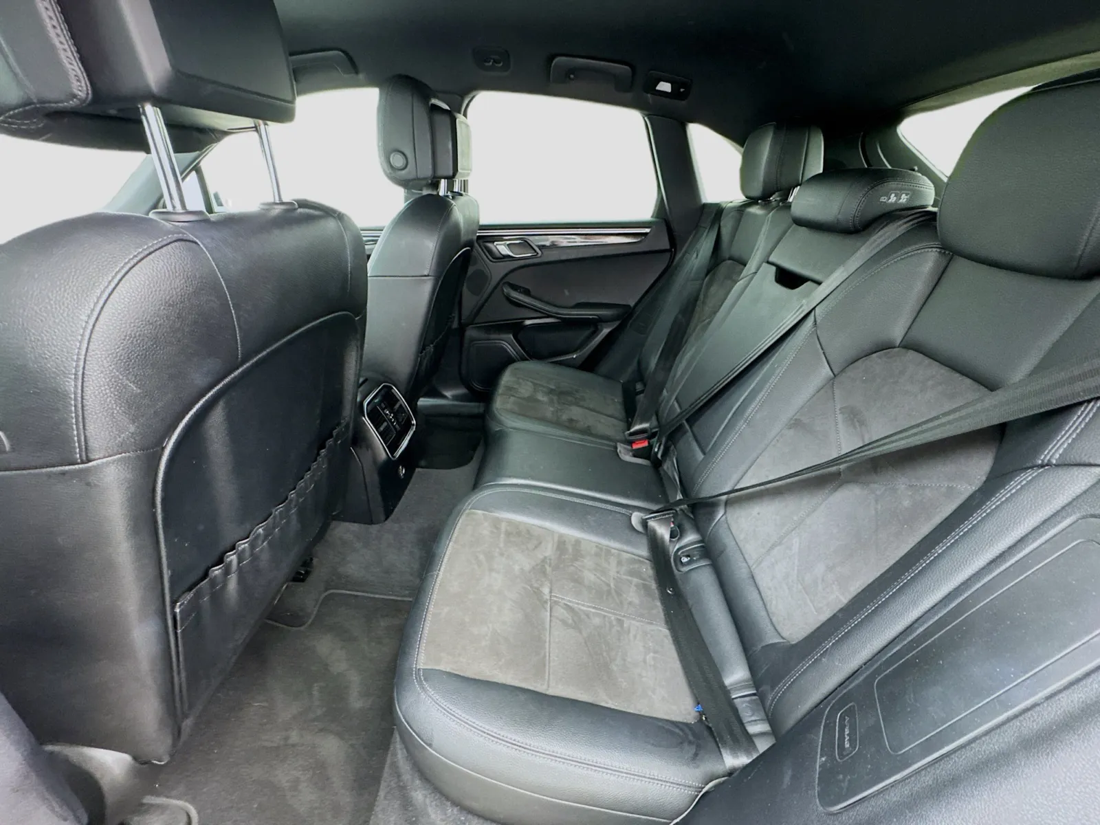 Porsche Macan photo 15