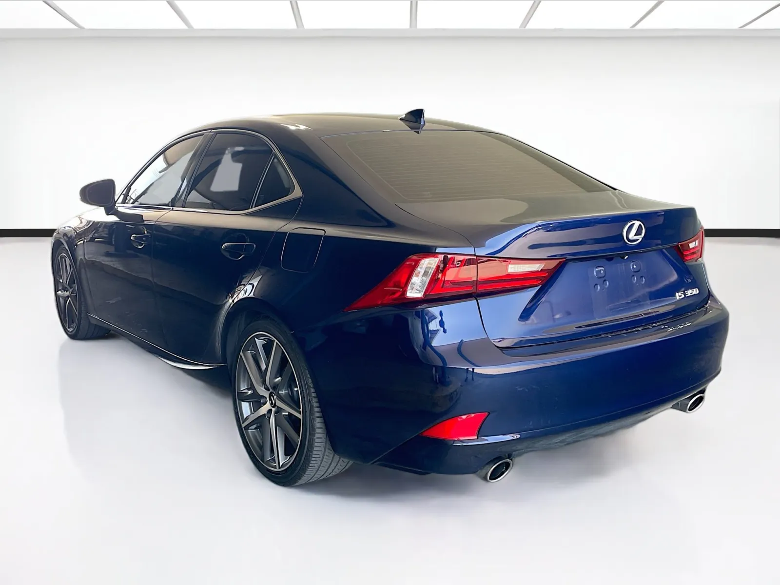 Lexus IS photo 6