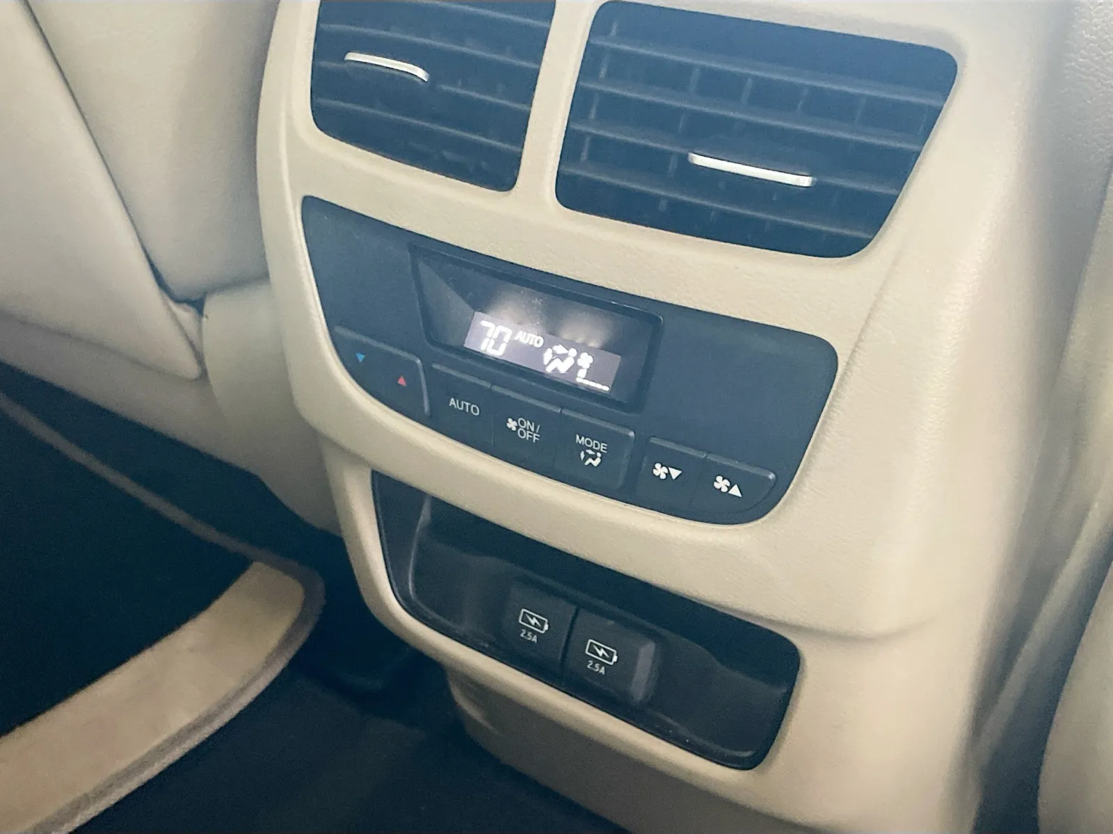 Acura MDX photo 17