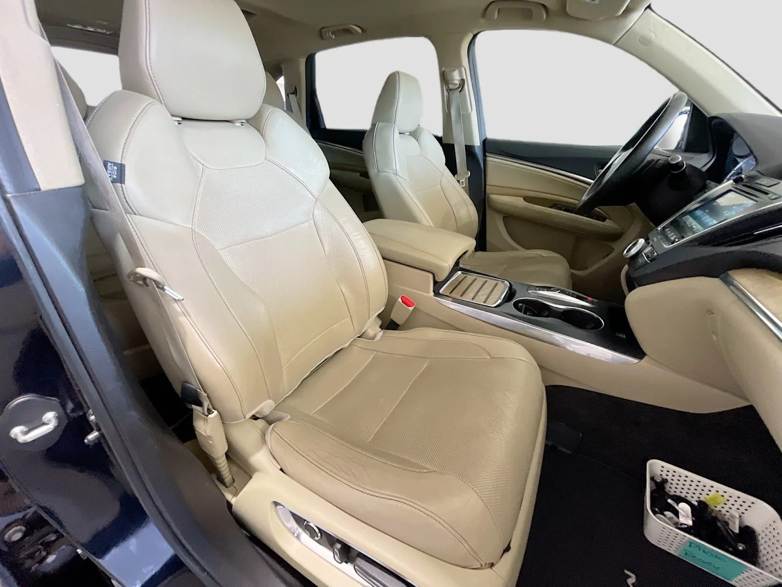 Acura MDX photo 20
