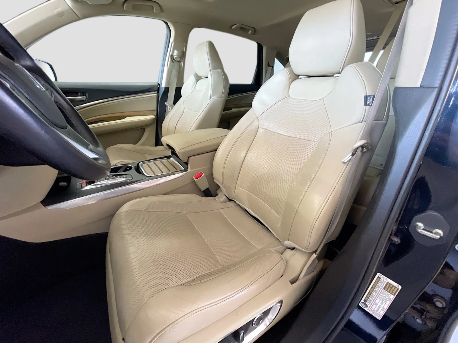 Acura MDX photo 13