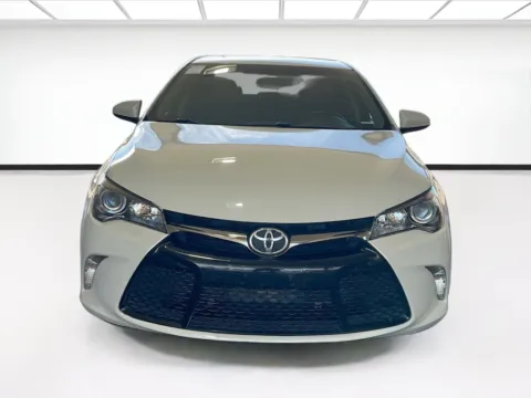Photos of 2017 Toyota Camry SE for sale in Fontana, CA at KarGenie