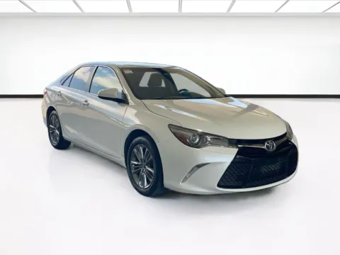 Another view of 2017 Toyota Camry SE for sale in Fontana, CA at KarGenie