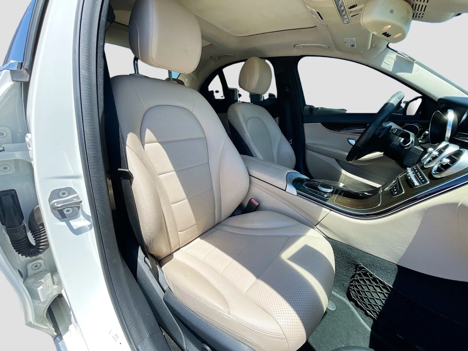 Mercedes-Benz C-Class photo 17
